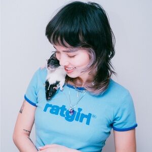 Meet your Posher, Bayley